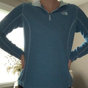 North face pullover!